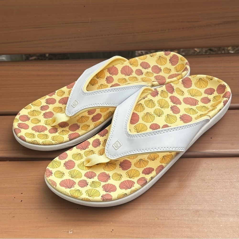Spenco Women's Yumi Ocean White Yellow Shells Thong Sandals Size 11B